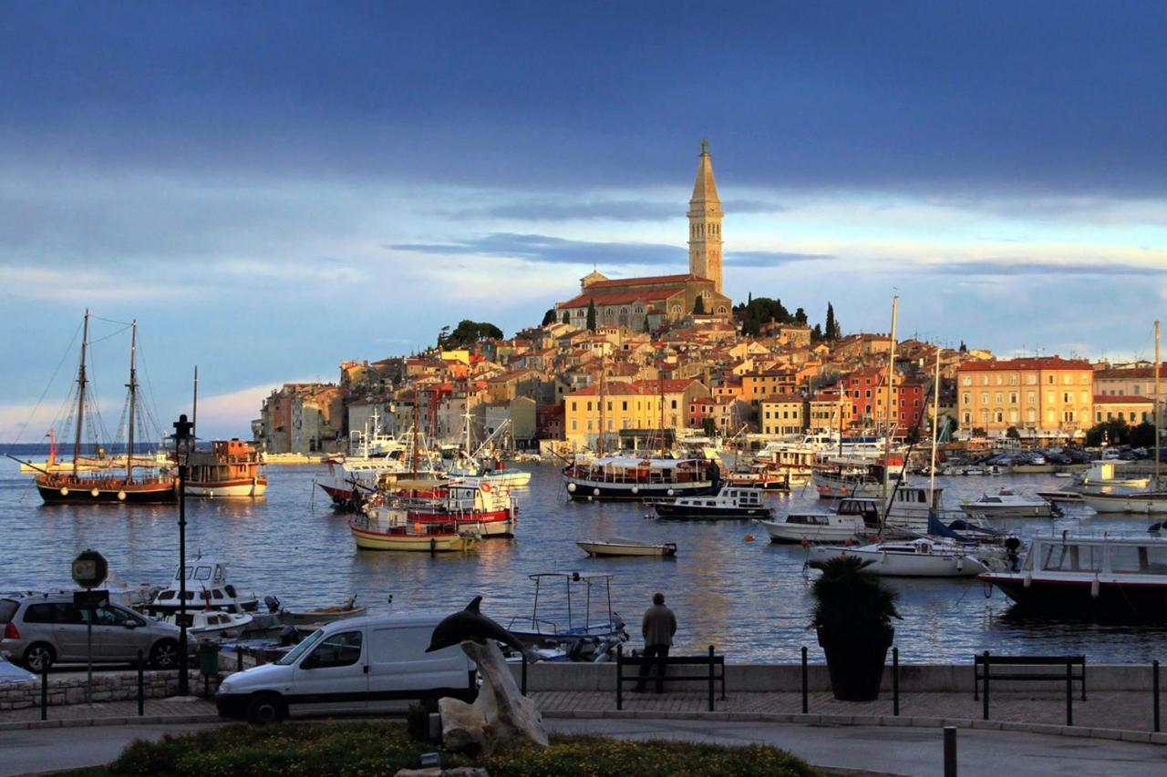 Apartments And Rooms By The Sea Rovinj - 19183 Buitenkant foto